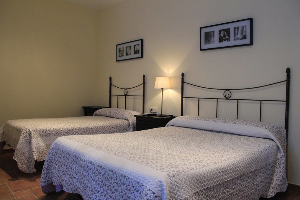 Hostal El Pilar Madrid Luaran gambar